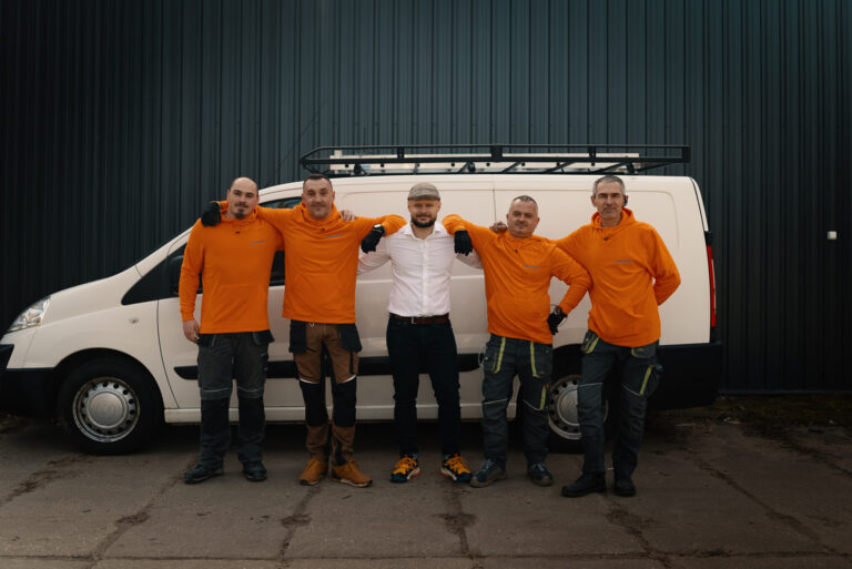 Ekipa Instawent - doświadczony partner w dziedzinie rekuperacji, klimatyzacji i wentylacji