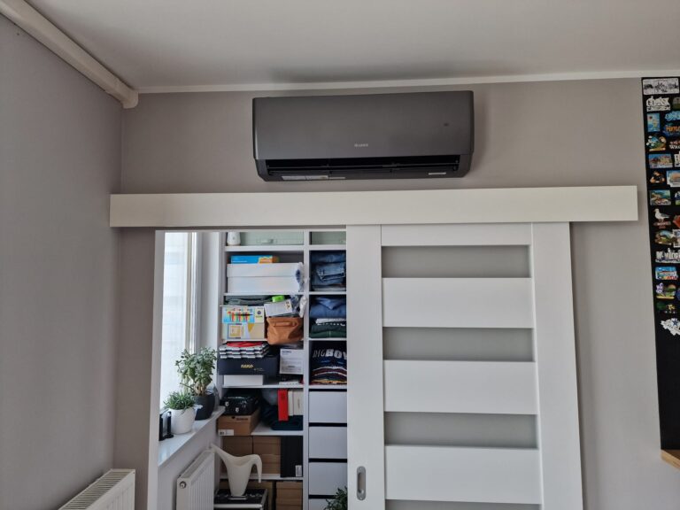 Oferujemy kompleksowy serwis klimatyzacji na terenie Warszawy i całego Mazowsza. 